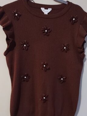CATO Limited Edition Brown Embellished Floral Pearl Sweater Tank. Size XL